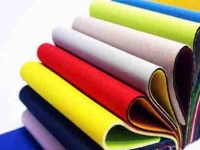 我們生活中哪些常用的物品是用潛水料制成的呢？